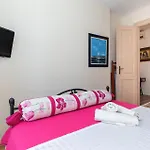 Cozy In With House Sea View דירה