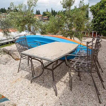 2 Bedroom Awesome In *