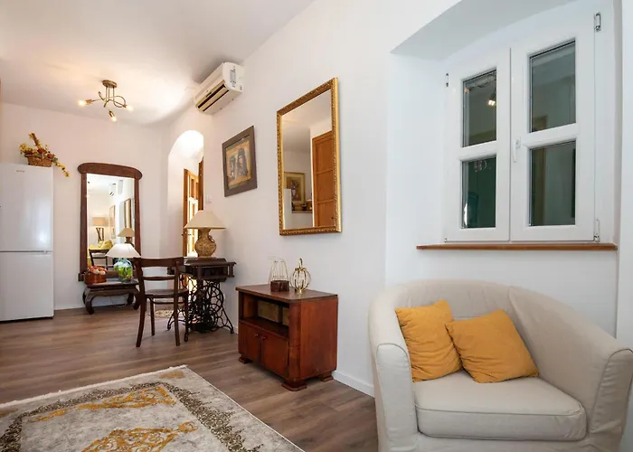 2 Bedroom Awesome In 公寓 *