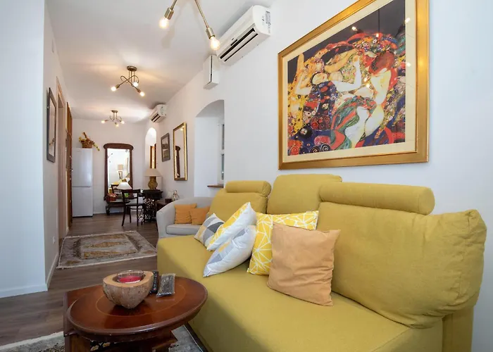 公寓 2 Bedroom Awesome In *