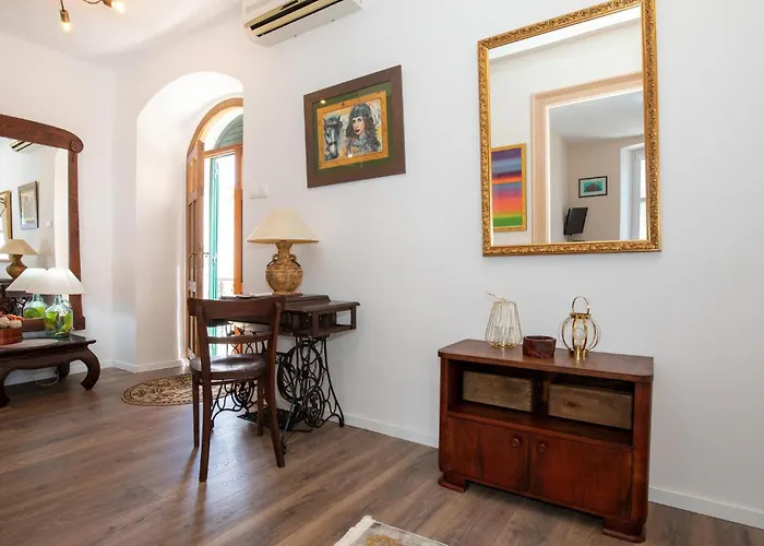 公寓 2 Bedroom Awesome In