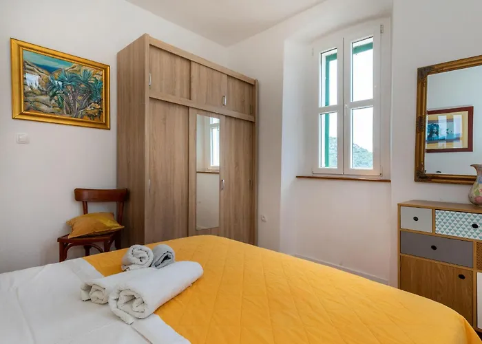 2 Bedroom Awesome In * 布拉采