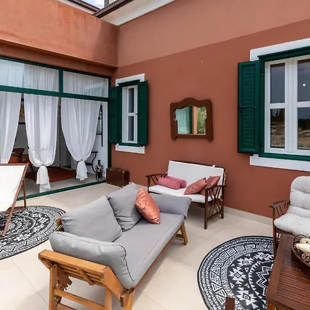 Amazing In With House Sea View