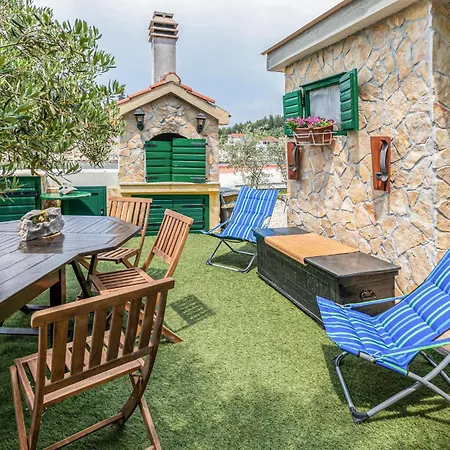 Daire 2 Bedroom Awesome In *