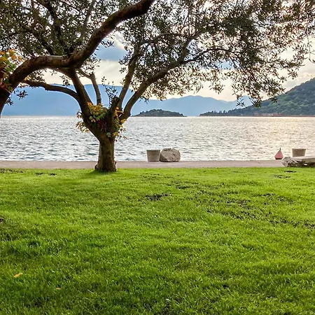 2 Bedroom Awesome In * Blace