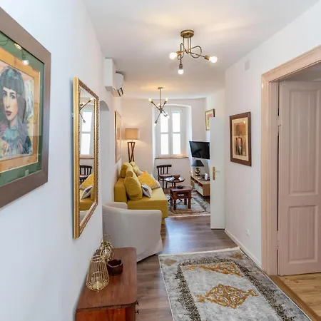 Daire 2 Bedroom Awesome In Blace