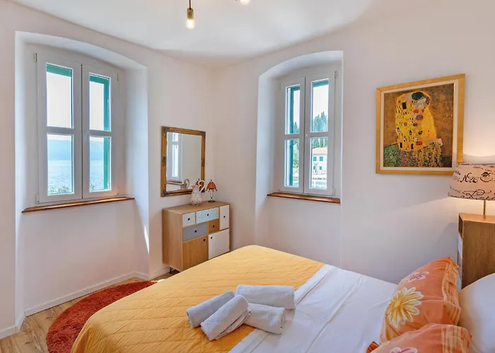 2 Bedroom Awesome In