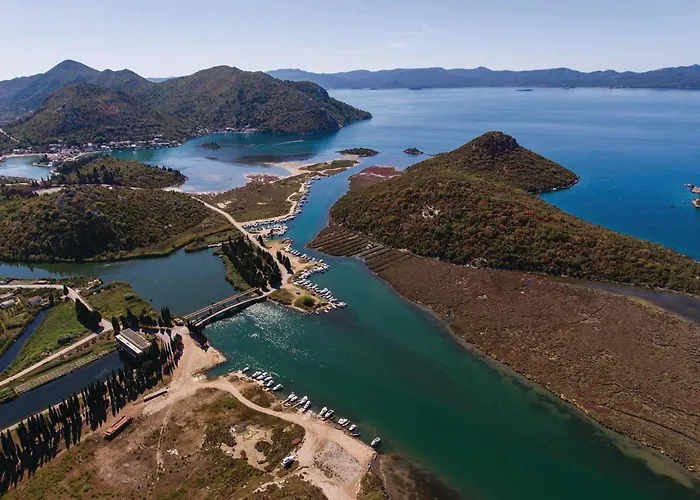 2 Bedroom Awesome In